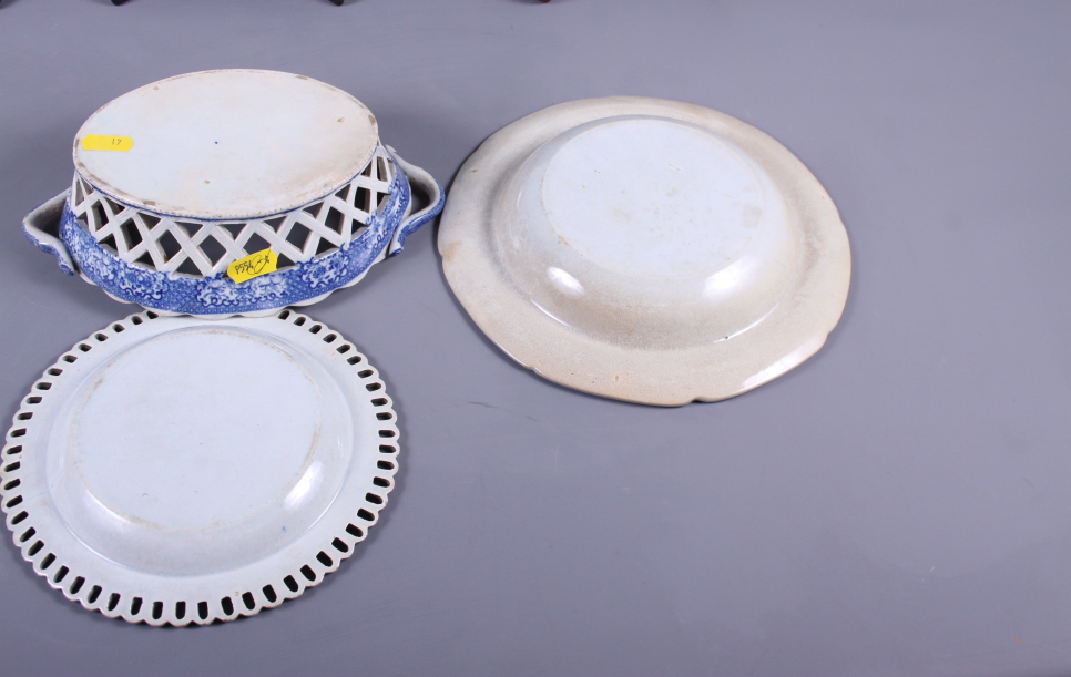 An early 19th century blue and white transfer decorated chestnut basket, a similar osier plate, four - Image 8 of 12