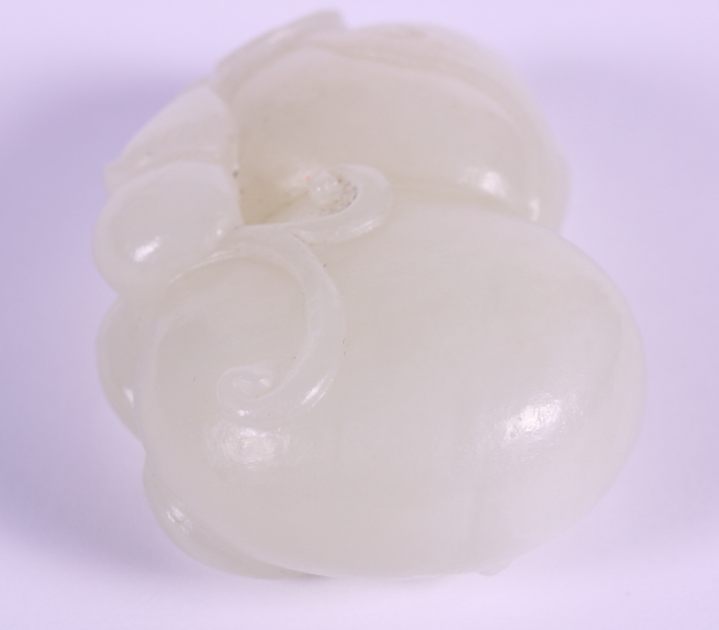 A Chinese pale celadon jade carving of a double gourd, 2 1/2" long - Image 2 of 5