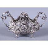 A Continental silver two-handled bowl with embossed cherub decoration, 6.2oz troy approx