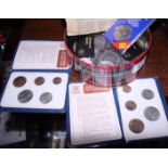 A collection of assorted Elizabeth II crowns, two sets of decimal coinage, other coins, a 1911