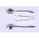 A pair of George VI hallmarked silver teaspoons, John Ginsell & Sons, Birmingham 1948, retailed by