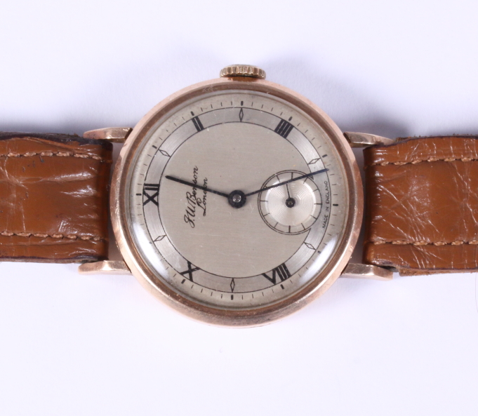A 9ct yellow gold J W Benson of London gentleman's wristwatch with silvered dial and subsidiary - Image 2 of 4