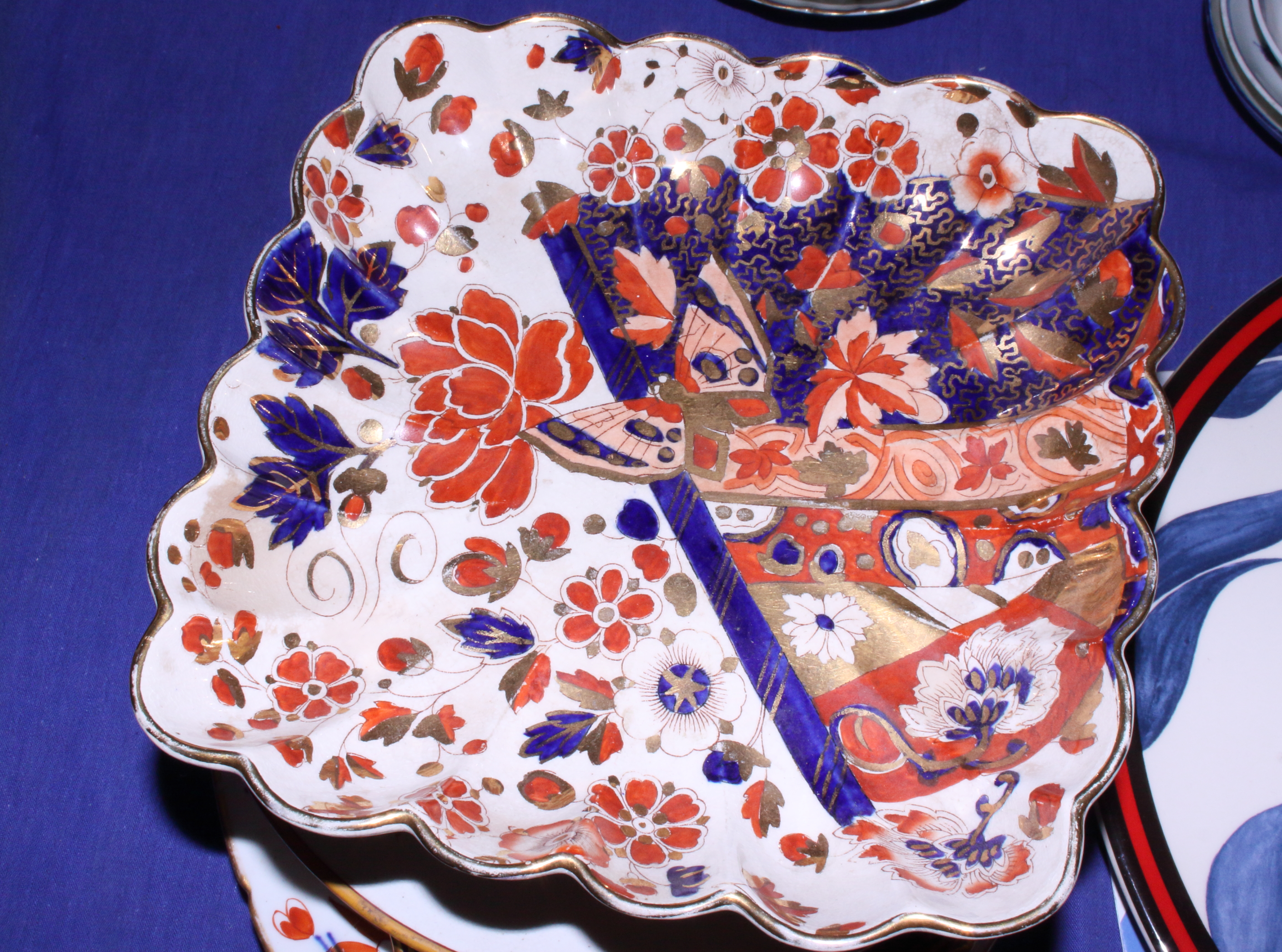 A 19th century Derby "Tree" pattern oval meat plate and side plate, a Wedgwood plate decorated - Image 4 of 7