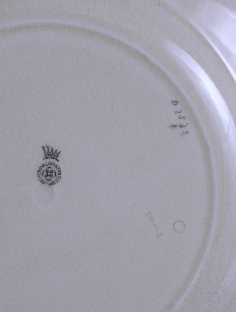 Two Royal Doulton series ware plates, "Jackdaw of Rheims" D2532, 10 1/4" dia, together with a - Image 10 of 10