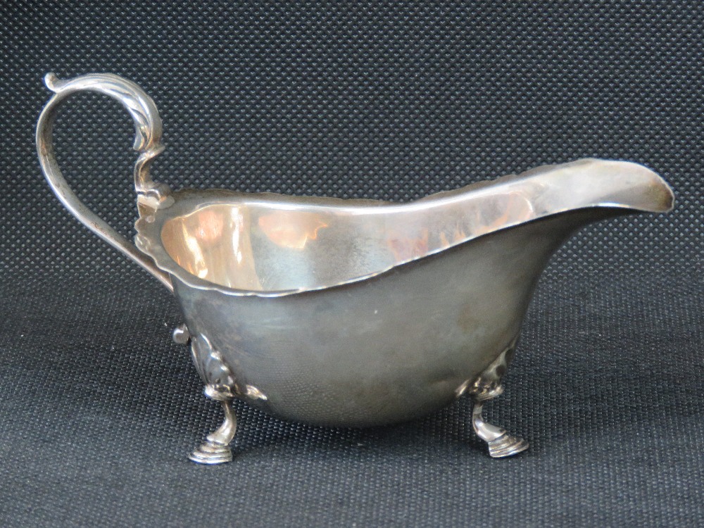 A HM silver sauce boat, London 1907, maker George Jackson & David Fullerton, 2.72ozt.