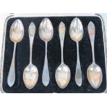 A set of six HM silver teaspoons, Sheffield 1935 - Thomas Bradbury and Sons, 2.