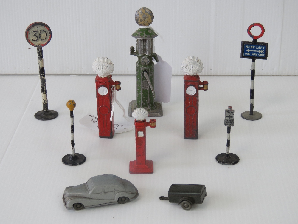 Pre-war toys & Accessories; A group of diecast lead & alloy roadside accessories c1930s/1940s;