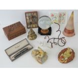 A quantity of items to include; vintage Parker pencil within original box,