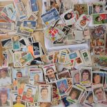 Trade Cards depicting footballers and birds, 100's.