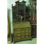 A Georgian fall-front bureau, lid liftin