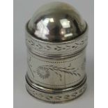 A Georgian HM silver nutmeg grater with floral engraving,