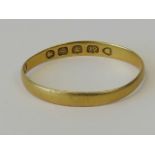 A Victorian 22ct yellow gold band, hallmarked London 1866, size K-L, 0.9g.