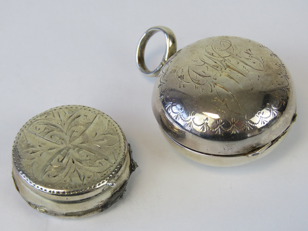 A HM silver sovereign and half sovereign holder, hallmarks lightly worn probably Chester 1900,