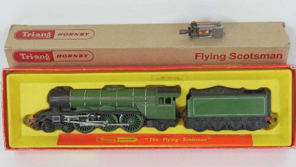 A 00H0 gauge Hornby LNER Flying Scotsman with special corridor tender R855 within original box and