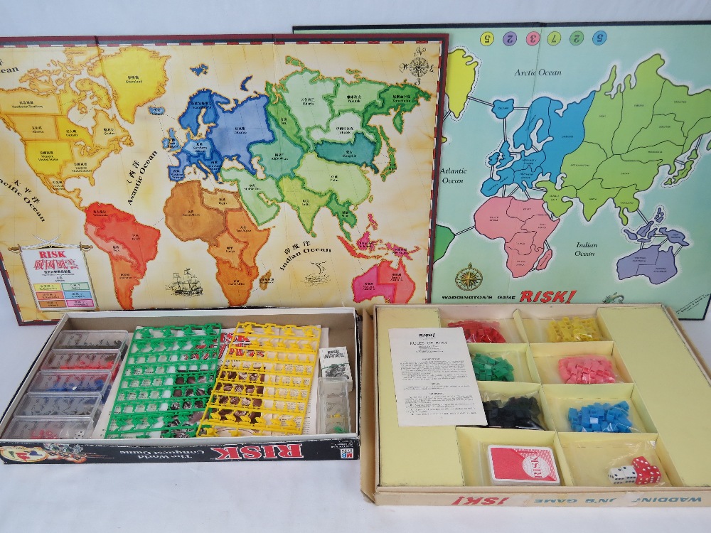 Vintage boardgames; 'Risk' Japanese vers - Image 2 of 2