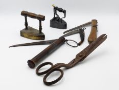 A PAIR OF EARLY WROUGHT IRON HEDGING SHEARS, A PAIR OF TAILORS SCISSORS, THREE FOLDING KNIVES, TWO