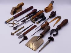 A GROUP OF VARIOUS 19TH TOOLS, BOXWOOD PLANES, CARVING AND ENGRAVING CHISELS, BOOK BINDING TOOLS