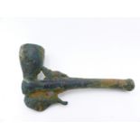 AN EARLY FAR EASTERN BRONZE OPIUM PIPE HEAD, FINELY CAST WITH FIGURE OF RAT SUPPORTING THE BOWL 10