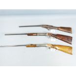 A GEM STYLE AIR RIFLE, IN .177 CALIBRE, FINELY CHEQUERED SIGHTING FLAT TO THE BARREL, FITTED WITH