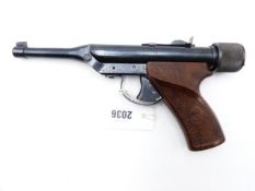 A HY-SCORE TARGET AIR PISTOL, IN .22 CALIBRE, SERIAL NO 877463