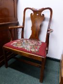 A GOOD QUALITY GEORGIAN MAHOGANY OPEN ARMCHAIR OF GENEROUS PROPORTIONS, THE SEAT, 71cms WIDE