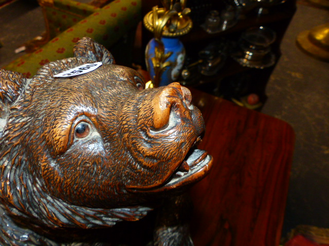 AN UNUSUAL FINELY CARVED BLACK FOREST FIGURE OF A SEATED BEAR WITH GLASS EYES AND BRASS TRADE LABEL, - Image 27 of 28