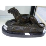 AFTER BARYE - A BRONZE MODEL OF A PANTHER ON MARBLE BASE. 22CM LONG X 12CM HIGH