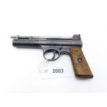 A WEBLEY & SCOTT LIMITED WEBLEY AIR PISTOL MARK I IN .177 CALIBRE, SERIAL NO 982, TWO-PIECE WOODEN