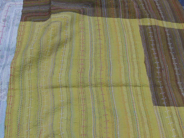 TWO GUNDRA RALLI SHAWLS, FINE STITCH VINTAGE - Image 31 of 37