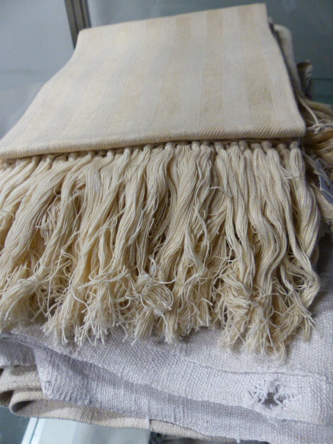 A QUANTITY OF HEMP FABRICS TO INCLUDE CONTINENTAL GRAIN SACKS, TABLE RUNNER,ETC