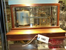 AN EARLY 20TH.C. THERMO BAROGRAPH WITH MAHOGANY CASE, UNSIGNED, REG NO.476369 COMPLETE WITH A