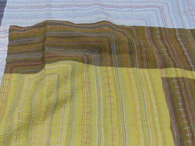 TWO GUNDRA RALLI SHAWLS, FINE STITCH VINTAGE - Image 33 of 37