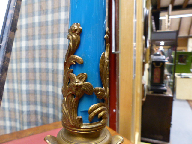 A LATE 19TH CENTURY FRENCH GILT METAL LAMP BASE WITH BLUE GLASS STEM AND SCROLLED FEET. (50CMS - Image 9 of 20