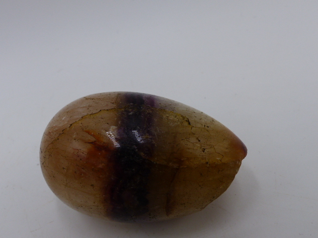 A COLLECTION OF ANTIQUE POLISHED STONE EGGS, TO INCLUDE FOSSIL EXAMPLES, BLUE JOHN, QUARTZ, ROCK - Image 6 of 13