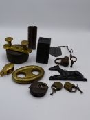 A SMALL GROUP OF ANTIQUE METALWARES TO INCLUDE A RELEIF DOG FORM WALL PLAQUE, VINTAGE PADLOCKS,