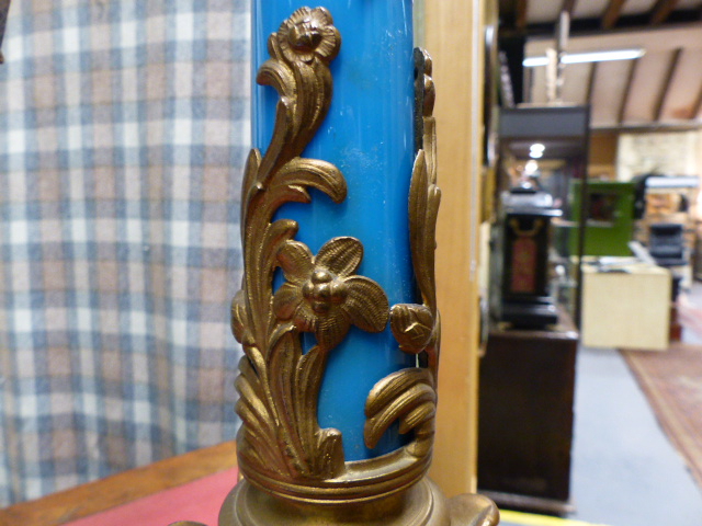 A LATE 19TH CENTURY FRENCH GILT METAL LAMP BASE WITH BLUE GLASS STEM AND SCROLLED FEET. (50CMS - Image 7 of 20