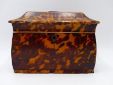 A 19TH.C.TORTOISESHELL VENEERED TEA CADDY WITH IVORY LIP AND BRASS ESCUTCHEON. 18CMS WIDE