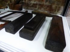 A GROUP OF VARIOUS CARPENTER'S PLANES AND A QUANTITY OF WOOD CASED SHARPENING AND HONING STONES.