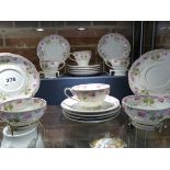 A FRENCH PORCELAIN PART TEA SET A LA PAIX (18pcs)