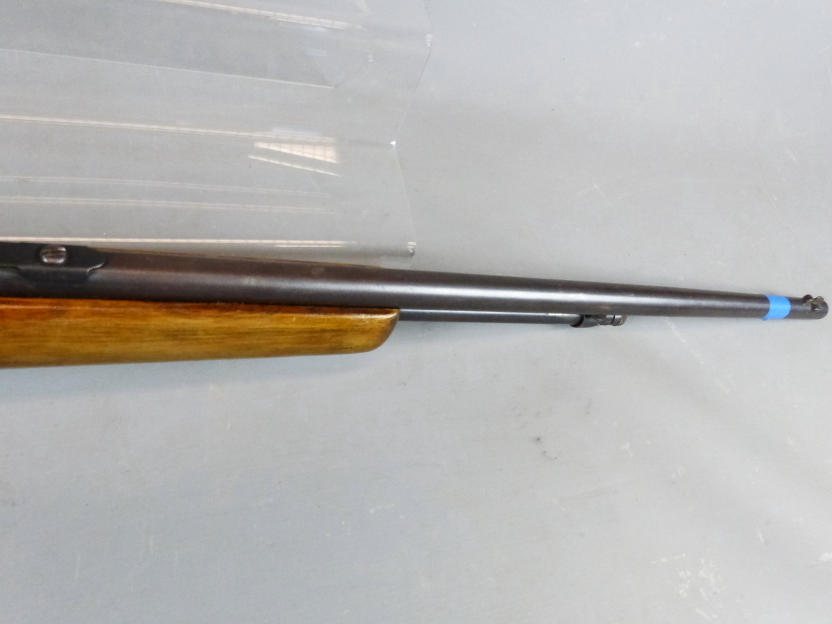 RIFLE. SURESHOT .22LR. BOLT ACTION. SERIAL NUMBER 10885. (ST.NO.3281). - Image 8 of 14