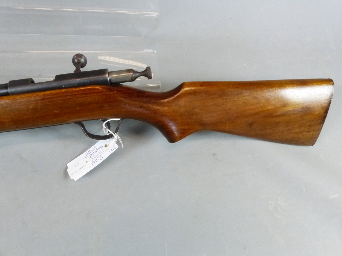 RIFLE. SURESHOT .22LR. BOLT ACTION. SERIAL NUMBER 10885. (ST.NO.3281). - Image 9 of 14