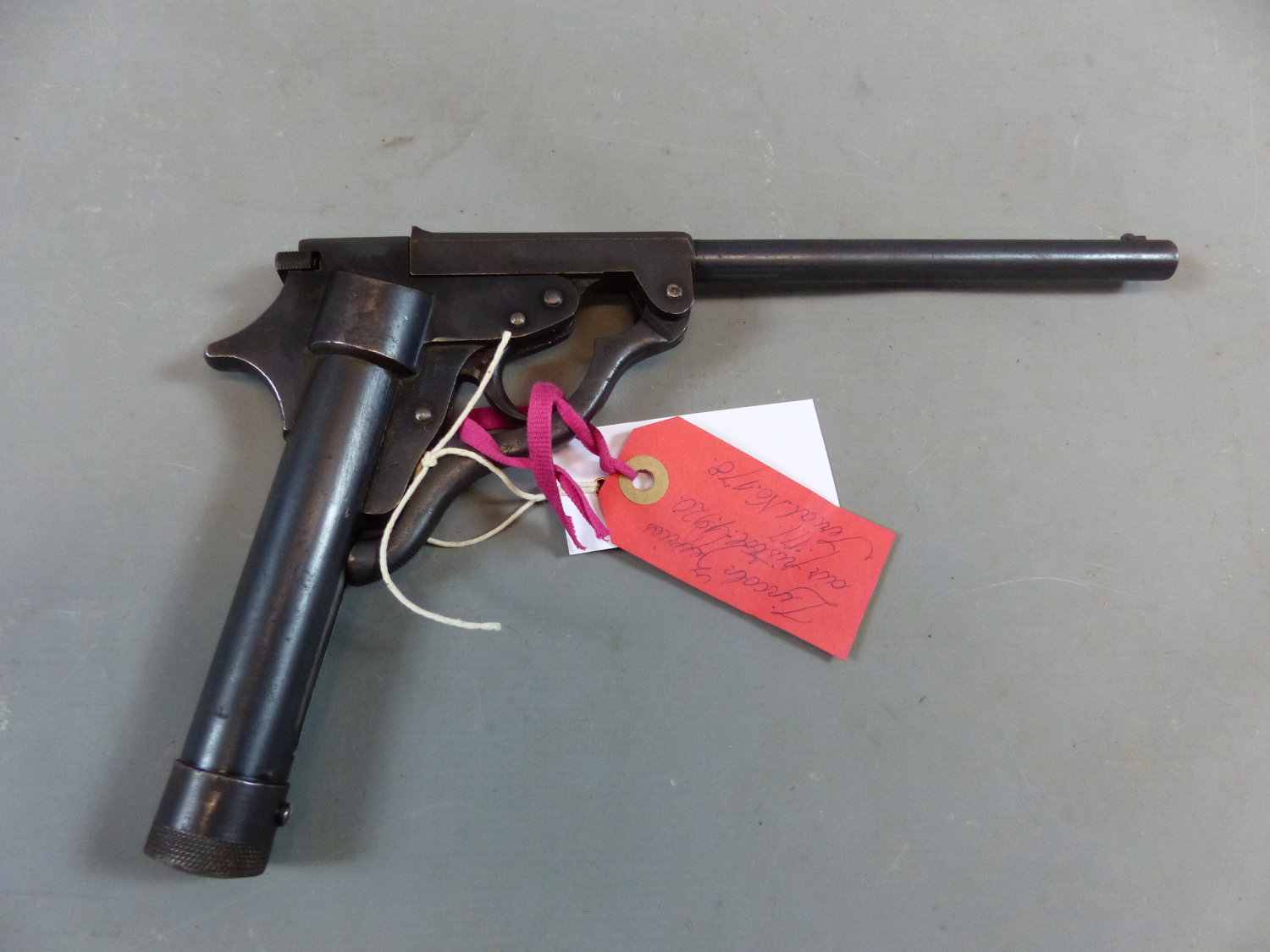 AIR PISTOL. A LINCOLN JEFFERIES .177 "LINCOLN" AIRPISTOL SERIAL NUMBER 178 ( NO CERTIFICATE - Image 8 of 11