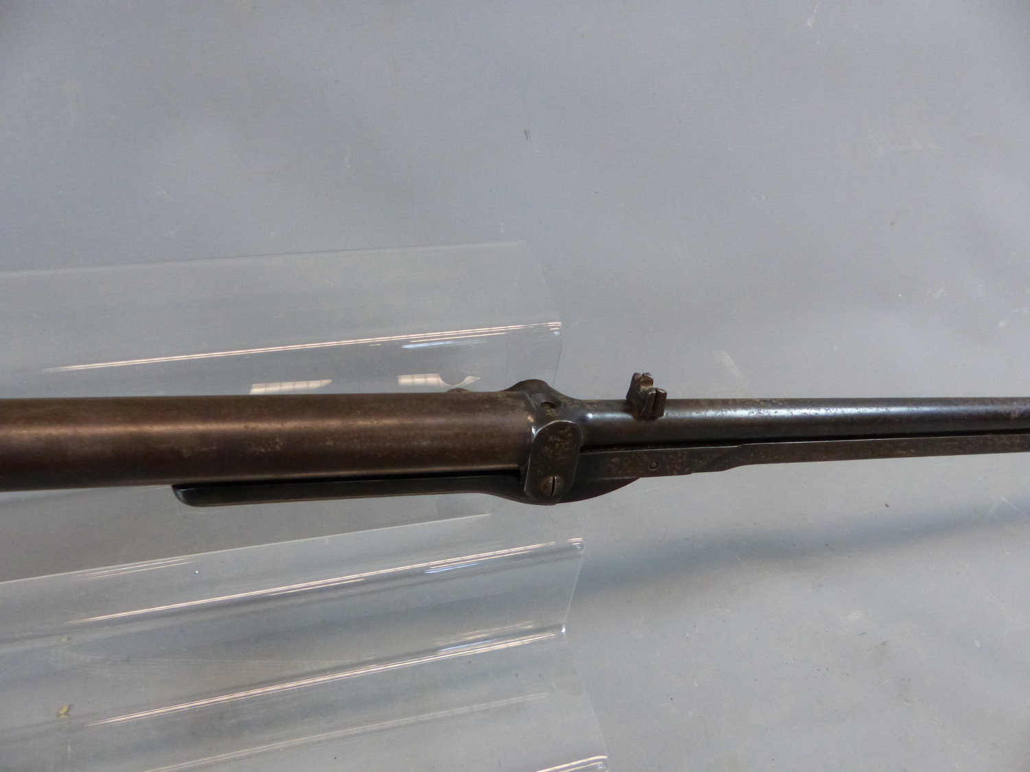 A VINTAGE UN-NAMED UNDERLEVER TAP LOADING AIR RIFLE SERIAL NUMBER S11845 ( NO CERTIFICATE - Image 4 of 15