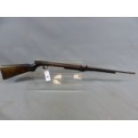 A VINTAGE UN-NAMED UNDERLEVER TAP LOADING AIR RIFLE SERIAL NUMBER S11845 ( NO CERTIFICATE