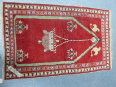 AN ANTIQUE TURKISH TRIBAL PRAYER RUG. 162 x 100cms.