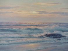 C. KENZLER (1872-1947) THE BEACH AT SUNSET, SIGNED OIL ON CANVAS. 50 x 76cms