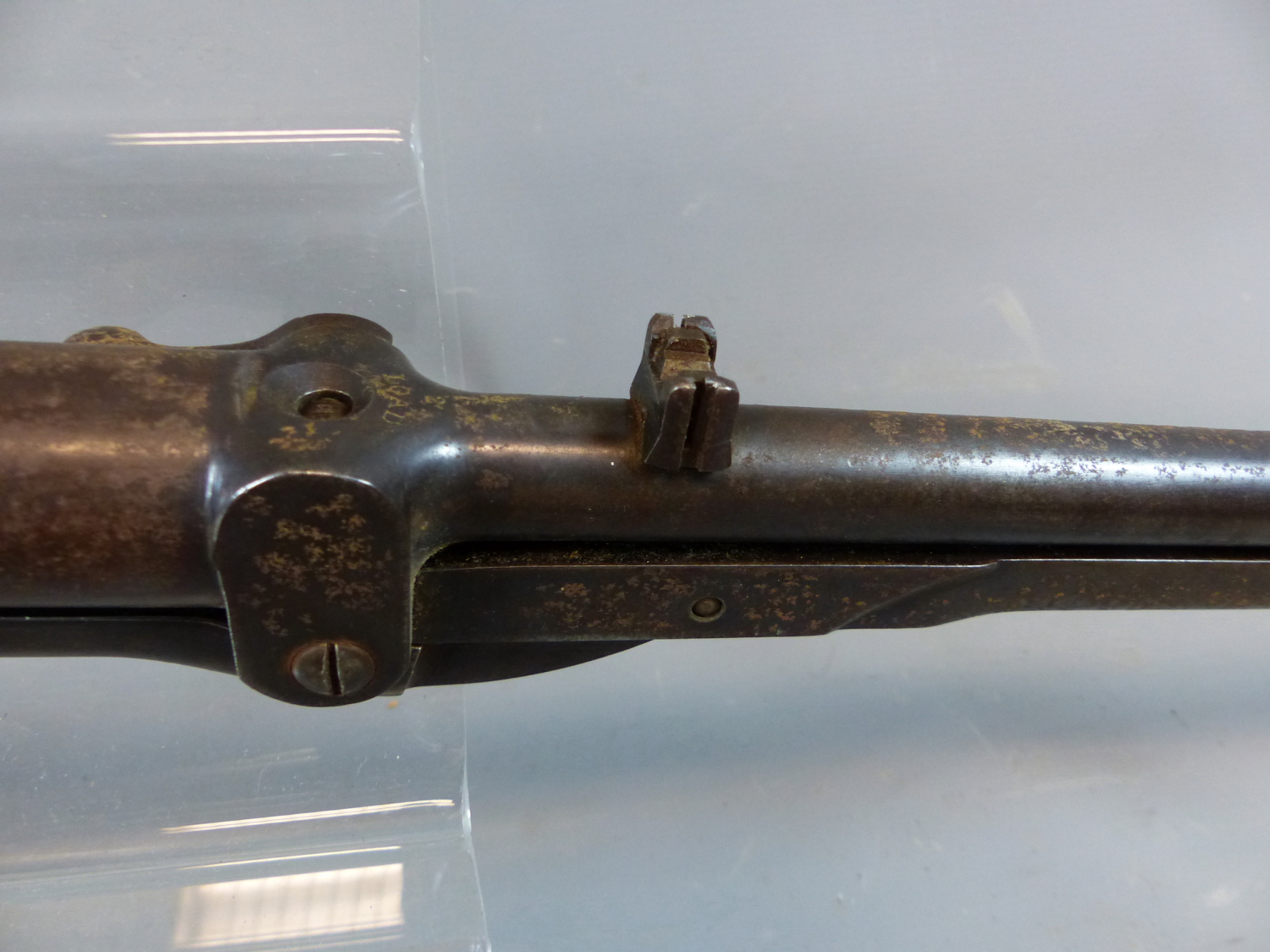 A VINTAGE UN-NAMED UNDERLEVER TAP LOADING AIR RIFLE SERIAL NUMBER S11845 ( NO CERTIFICATE - Image 5 of 15