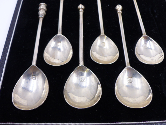 A CASED SET OF FOUR SILVER TABLE SALTS, LONDON 1879 AND NINE SILVER TEASPOONS, c. 1960'S. ASSORTED - Image 3 of 10