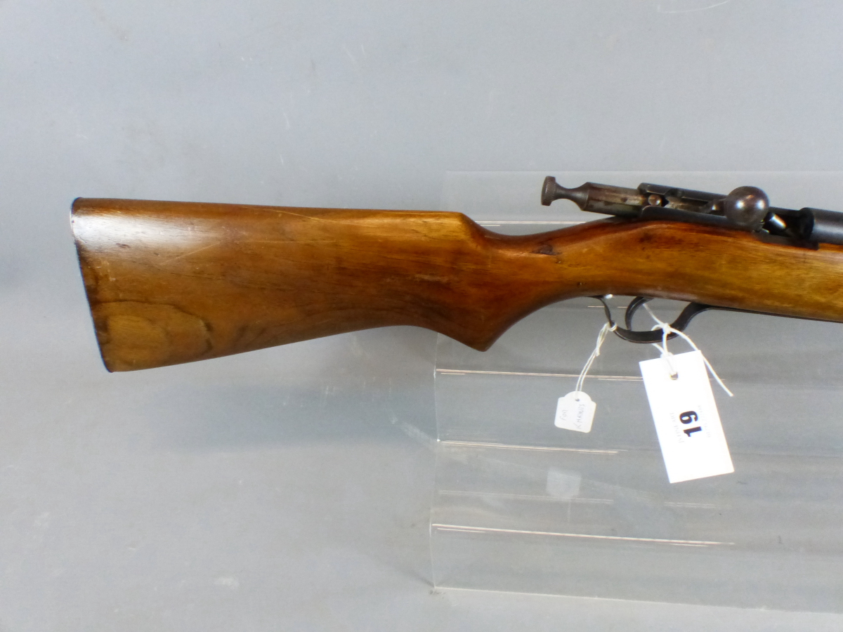 RIFLE. SURESHOT .22LR. BOLT ACTION. SERIAL NUMBER 10885. (ST.NO.3281). - Image 2 of 14