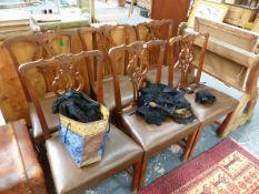 A SET OF SIX ANTIQUE GEORGIAN STYLE MAHOGANY DINING CHAIRS.